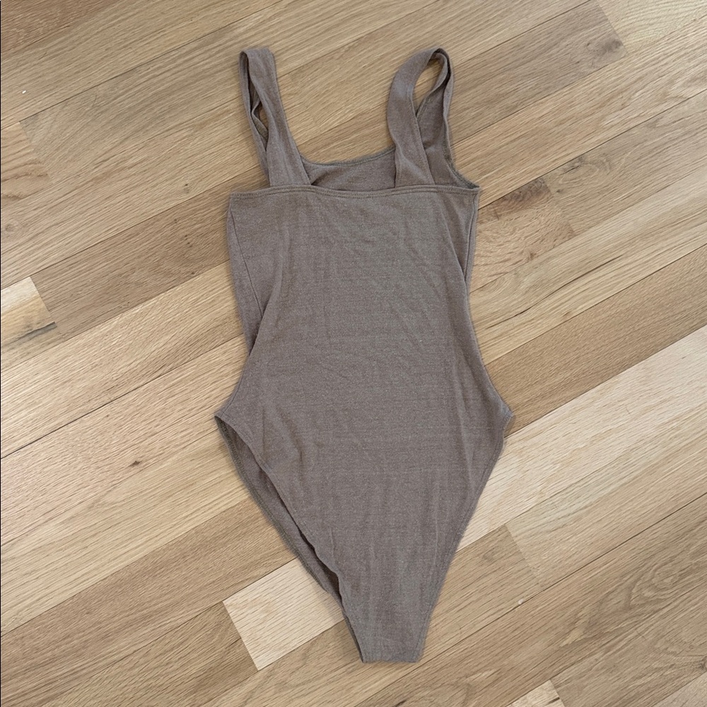 Ozma of California Christy Bodysuit, Regen Silk Noil Jersey, Tea XS - Picture 5 of 11